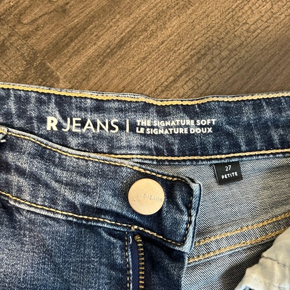 Reitmans Signature Petite Jeans - Picture 5 of 5